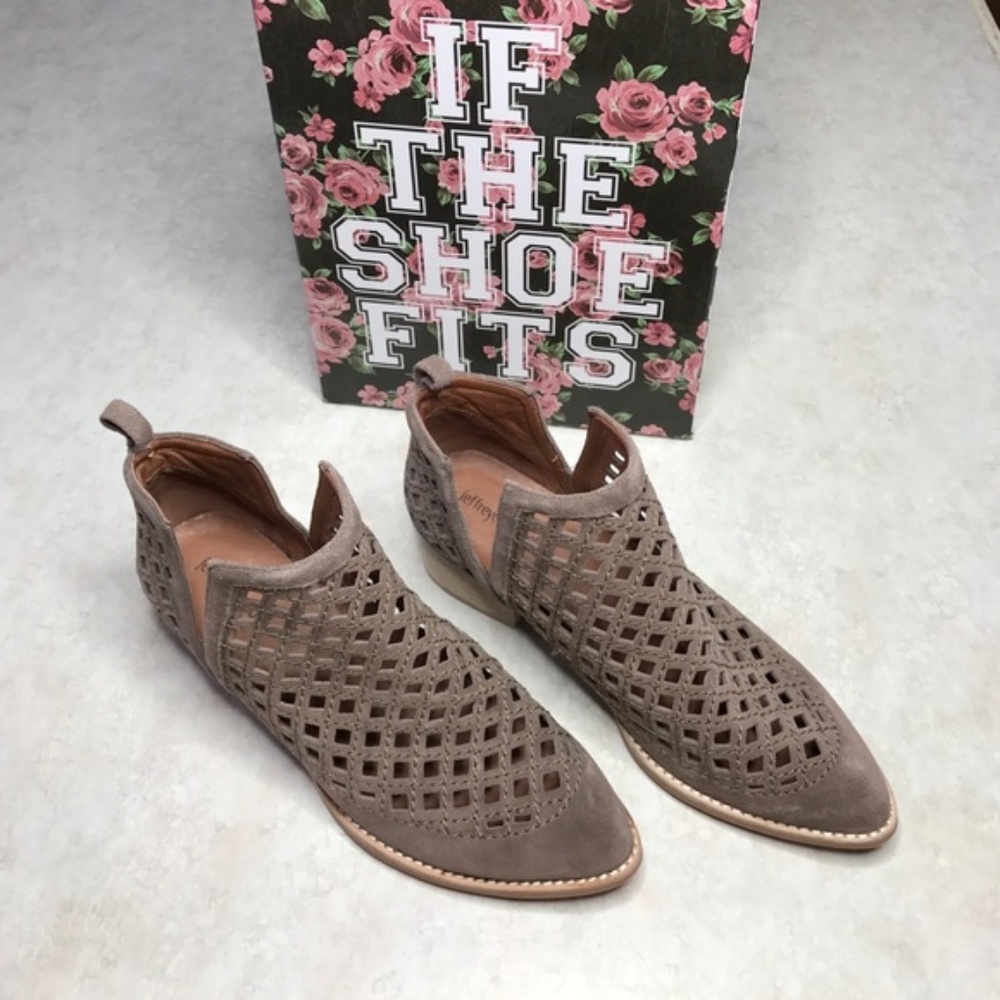 Jeffrey Campbell Taggart boots - TAUPE suede